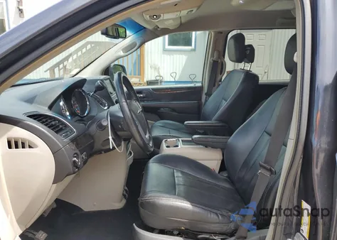 2013 Chrysler Town & Country Touring z USA, uszkodzony, nr VIN 2C4RC1BGXDR774556